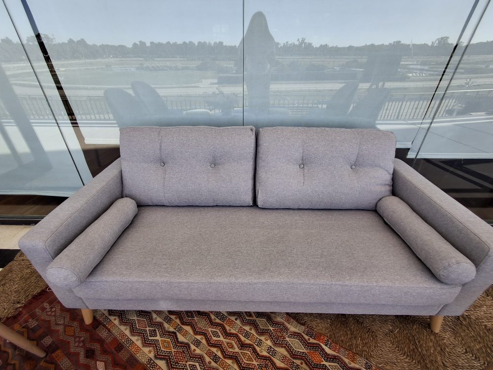 Sillón 3 cuerpos capitone lino gris